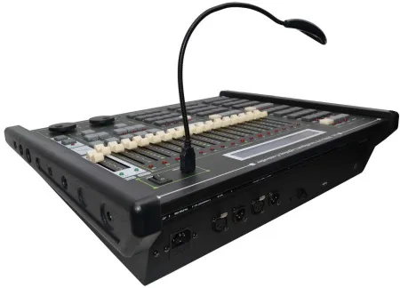 XLine Light LC DMX-512