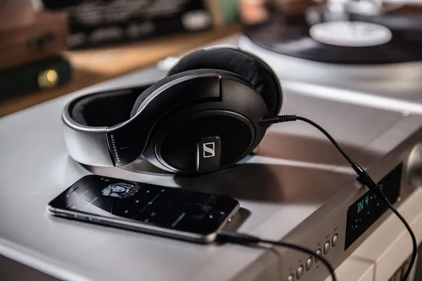 SENNHEISER HD 559