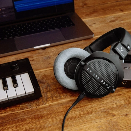 Купить Beyerdynamic DT 990 PRO X по выгодной цене в Самаре